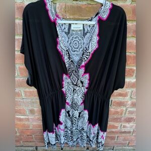 Avenue plus size flowy dress black white pink short sleeve midi 22/24 EUC